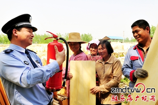 李如海  大愛(ài)如海 忠誠(chéng)奉獻(xiàn).jpg