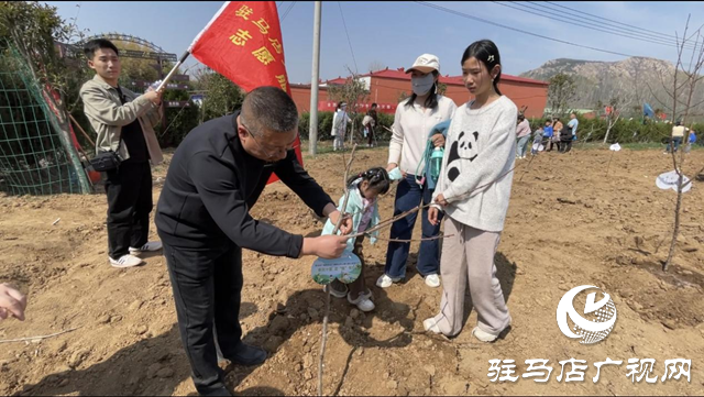 駐馬店廣播電視臺廣播事業(yè)管理中心：開展第七屆公益植樹活動(dòng) 助力鄉(xiāng)村綠色發(fā)展